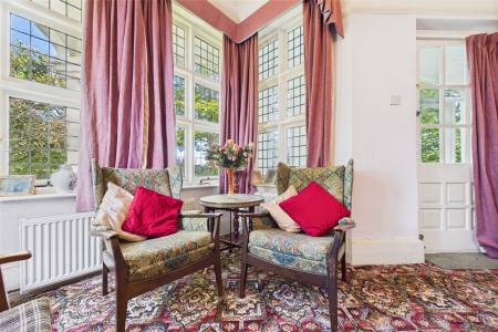 6 bedroom Detached house for sale in West End Road, Ulceby, North Lincolnshire, DN39