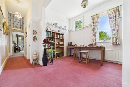 6 bedroom Detached house for sale in West End Road, Ulceby, North Lincolnshire, DN39