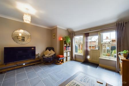 3 bedroom End of terrace house for sale in Whitecross Street, Barton-upon-Humber, North Lincolnshire, DN18