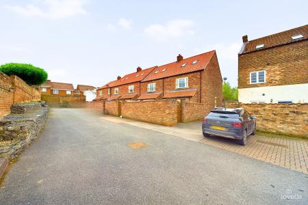3 bedroom End of terrace house for sale in Whitecross Street, Barton-upon-Humber, North Lincolnshire, DN18