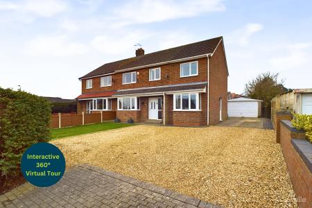 4 bedroom Semi-detached house for sale in Tofts Road, Barton-upon-Humber, North Lincolnshire, DN18