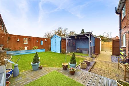 4 bedroom Semi-detached house for sale in Tofts Road, Barton-upon-Humber, North Lincolnshire, DN18