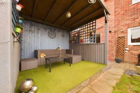 4 bedroom Semi-detached house for sale in Tofts Road, Barton-upon-Humber, North Lincolnshire, DN18