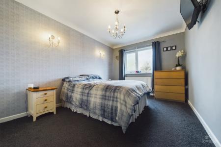 4 bedroom Semi-detached house for sale in Tofts Road, Barton-upon-Humber, North Lincolnshire, DN18