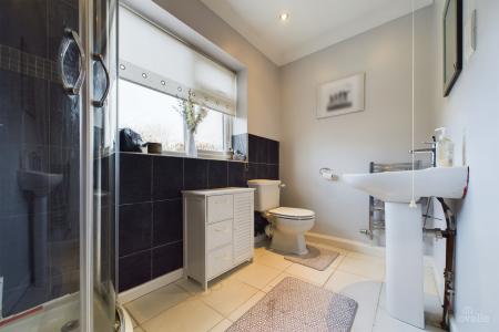 4 bedroom Semi-detached house for sale in Tofts Road, Barton-upon-Humber, North Lincolnshire, DN18