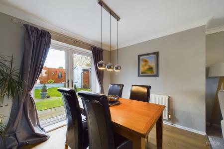 4 bedroom Semi-detached house for sale in Tofts Road, Barton-upon-Humber, North Lincolnshire, DN18