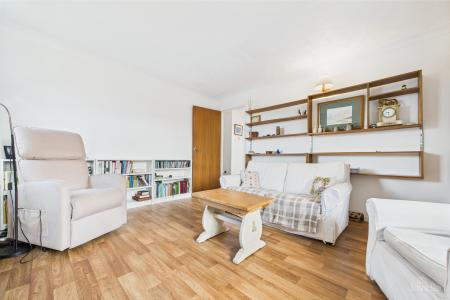 2 bedroom Detached bungalow for sale in Welton Close, Barton-upon-Humber, North Lincolnshire, DN18