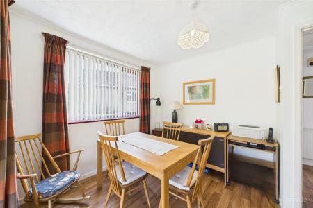 2 bedroom Detached bungalow for sale in Welton Close, Barton-upon-Humber, North Lincolnshire, DN18