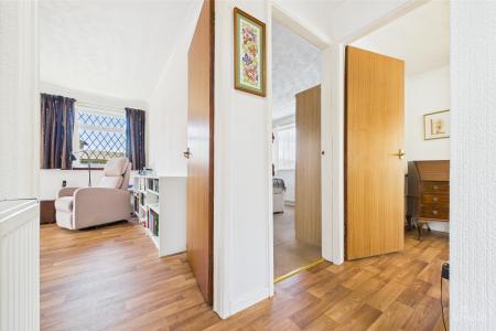 2 bedroom Detached bungalow for sale in Welton Close, Barton-upon-Humber, North Lincolnshire, DN18