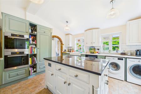 4 bedroom Detached house for sale in Willow House - Soutergate, Barton-upon-Humber, North Lincolnshire, DN18