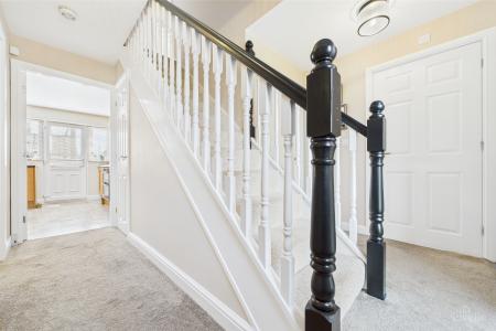 4 bedroom Detached house for sale in Warwick Drive, Barton-upon-Humber, North Lincolnshire, DN18