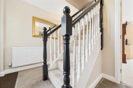 4 bedroom Detached house for sale in Warwick Drive, Barton-upon-Humber, North Lincolnshire, DN18