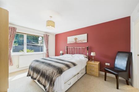 4 bedroom Detached house for sale in Warwick Drive, Barton-upon-Humber, North Lincolnshire, DN18