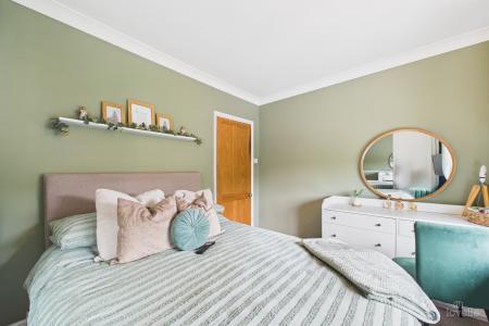 3 bedroom Semi-detached house for sale in Providence Crescent, Barton-upon-Humber, North Lincolnshire, DN18