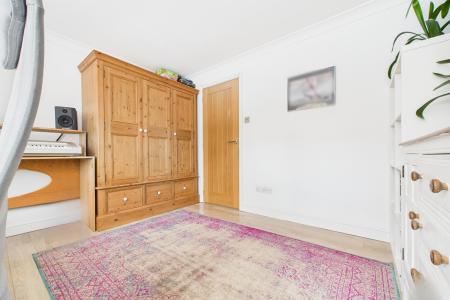 3 bedroom Detached bungalow for sale in North Street, Barrow-upon-Humber, North Lincolnshire, DN19