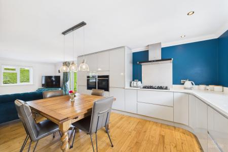 3 bedroom Detached bungalow for sale in North Street, Barrow-upon-Humber, North Lincolnshire, DN19