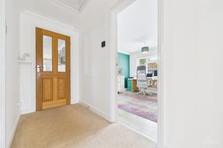 3 bedroom Detached bungalow for sale in North Street, Barrow-upon-Humber, North Lincolnshire, DN19