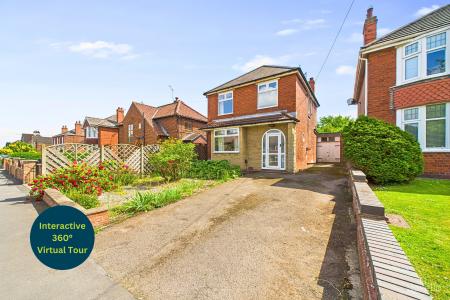 4 bedroom Detached house for sale in Westfield Road, Barton-upon-Humber, North Lincolnshire, DN18