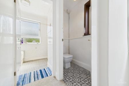 4 bedroom Detached house for sale in Westfield Road, Barton-upon-Humber, North Lincolnshire, DN18