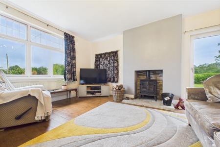 3 bedroom Detached house for sale in Greengate Lane, Goxhill, North Lincolnshire, DN19