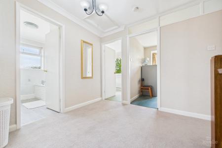 4 bedroom Detached house for sale in Horkstow Road, Barton-upon-Humber, North Lincolnshire, DN18