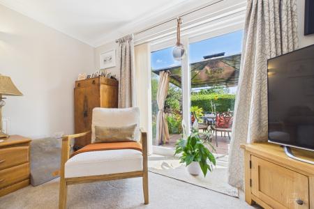 5 bedroom Detached house for sale in Willow Gardens, Barrow-upon-Humber, North Lincolnshire, DN19