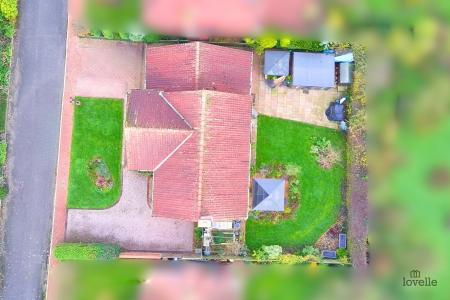 5 bedroom Detached house for sale in Willow Gardens, Barrow-upon-Humber, North Lincolnshire, DN19