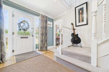 5 bedroom Detached house for sale in Willow Gardens, Barrow-upon-Humber, North Lincolnshire, DN19