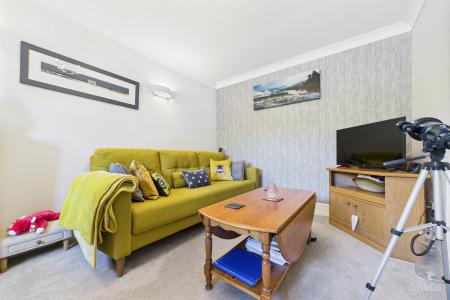 5 bedroom Detached house for sale in Willow Gardens, Barrow-upon-Humber, North Lincolnshire, DN19