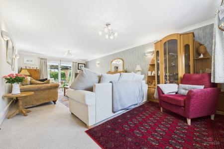 5 bedroom Detached house for sale in Willow Gardens, Barrow-upon-Humber, North Lincolnshire, DN19