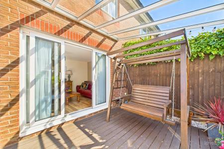 3 bedroom End of terrace house for sale in Clipson Crest, Barton-upon-Humber, North Lincolnshire, DN18