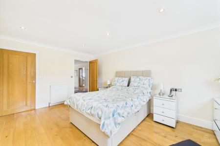 4 bedroom Detached house for sale in Eastfield Road, Barton-upon-Humber, North Lincolnshire, DN18