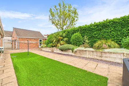 4 bedroom Detached house for sale in Eastfield Road, Barton-upon-Humber, North Lincolnshire, DN18