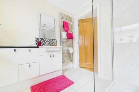 4 bedroom Detached house for sale in Eastfield Road, Barton-upon-Humber, North Lincolnshire, DN18