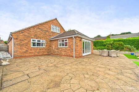 4 bedroom Detached house for sale in Eastfield Road, Barton-upon-Humber, North Lincolnshire, DN18