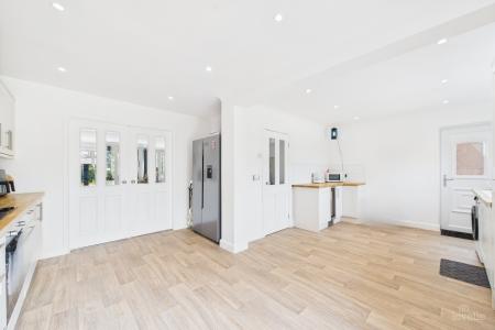 3 bedroom Link detached house for sale in Townside, East Halton, North Lincolnshire, DN40