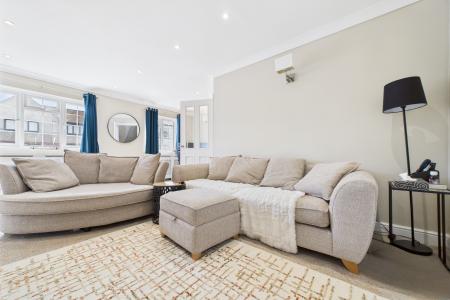 3 bedroom Link detached house for sale in Townside, East Halton, North Lincolnshire, DN40