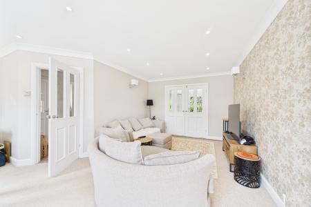 3 bedroom Link detached house for sale in Townside, East Halton, North Lincolnshire, DN40