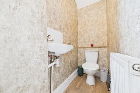 3 bedroom Link detached house for sale in Townside, East Halton, North Lincolnshire, DN40