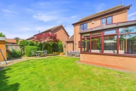 3 bedroom Detached house for sale in The Bridles, Goxhill, North Lincolnshire, DN19