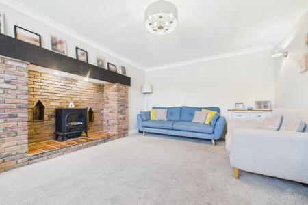3 bedroom Detached house for sale in The Bridles, Goxhill, North Lincolnshire, DN19