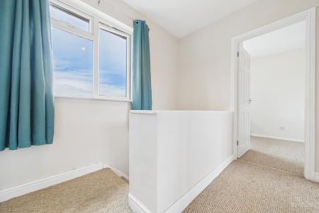 3 bedroom Semi-detached house for sale in Grange Avenue, Barton-upon-Humber, North Lincolnshire, DN18