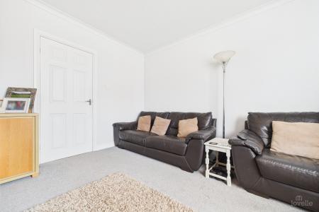 3 bedroom Semi-detached house for sale in Grange Avenue, Barton-upon-Humber, North Lincolnshire, DN18