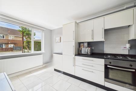 3 bedroom Semi-detached house for sale in Grange Avenue, Barton-upon-Humber, North Lincolnshire, DN18