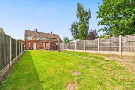 3 bedroom Semi-detached house for sale in Grange Avenue, Barton-upon-Humber, North Lincolnshire, DN18