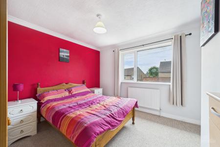 3 bedroom Semi-detached house for sale in Grange Avenue, Barton-upon-Humber, North Lincolnshire, DN18