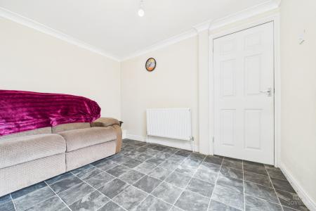 3 bedroom Semi-detached house for sale in Grange Avenue, Barton-upon-Humber, North Lincolnshire, DN18