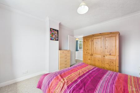 3 bedroom Semi-detached house for sale in Grange Avenue, Barton-upon-Humber, North Lincolnshire, DN18