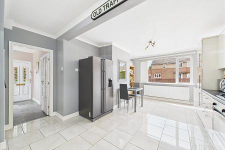 3 bedroom Semi-detached house for sale in Grange Avenue, Barton-upon-Humber, North Lincolnshire, DN18