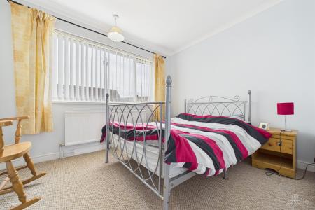 3 bedroom Semi-detached house for sale in Grange Avenue, Barton-upon-Humber, North Lincolnshire, DN18